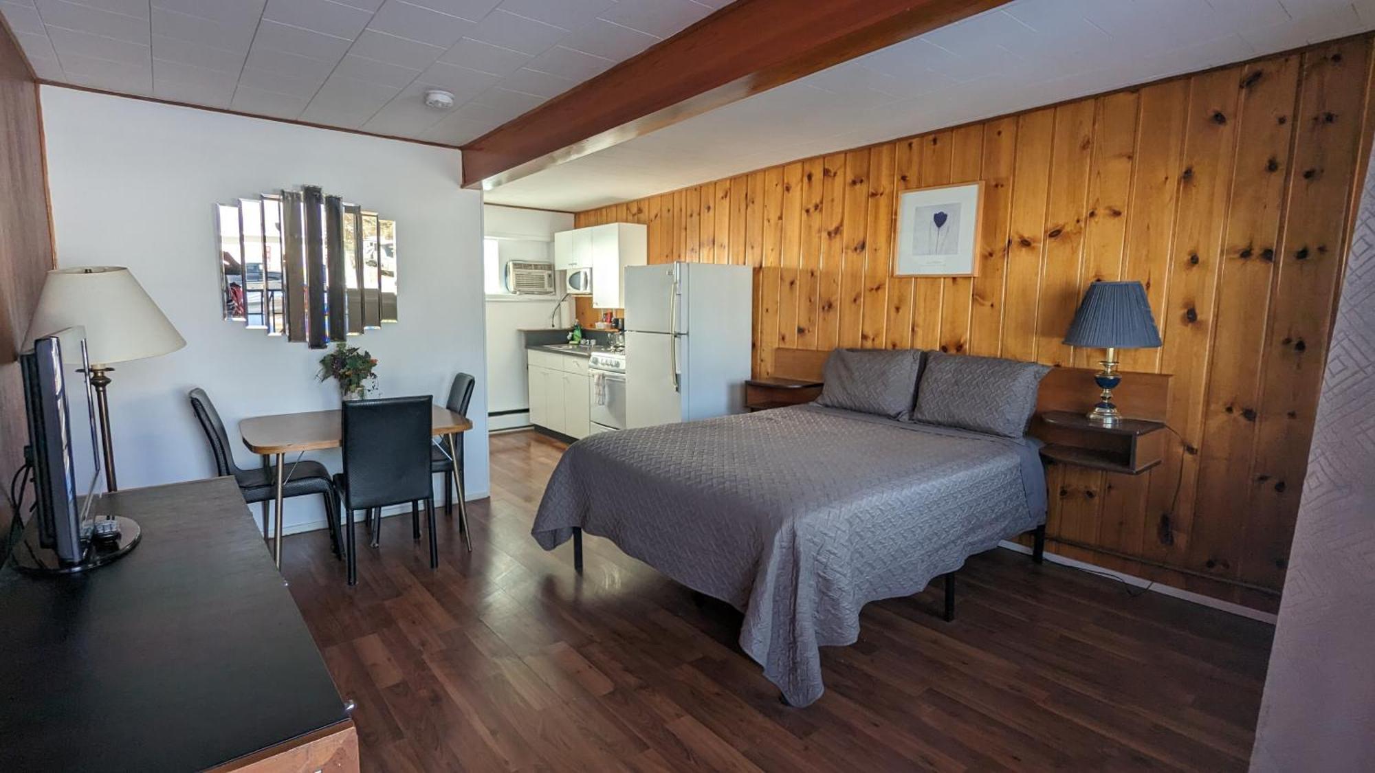 Motel Deerview & - Bc 2*