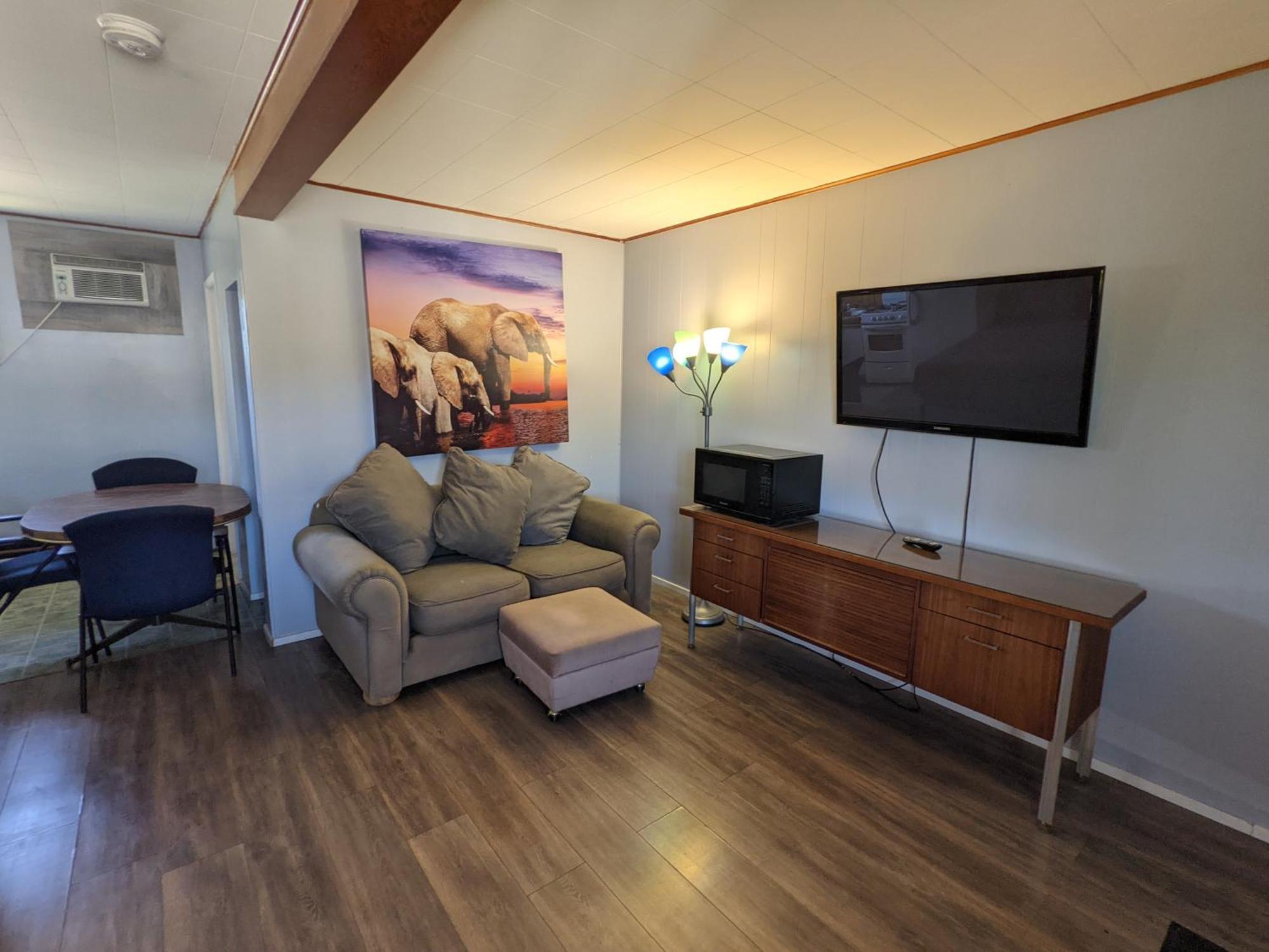 Deerview & - Bc Motel 2*